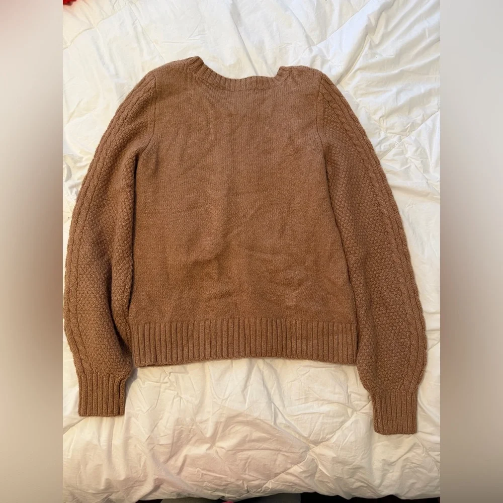 Abercrombie & Fitch Brown Cable Knit Sweater | Women’s Medium Cozy Classic - Picture 2 of 3